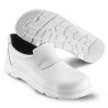 ProCouteaux - Chaussures de sécurité Cuir Permair - Cuisine - Pâtisserie - Optimax SIKA, L'Equipe de ProCouteaux a sélectionné pour vous des chaussures de sécurité solides et confortables !Chaussures de sécurité en cuir Permair® qui permet à vos pieds de respirer à l'intérieur rendant ainsi votre journée de travail plus agréable.En plus d'absorber les chocs, elles sont également légères et confortables. La semelle extérieure est antidérapante.En enfilant vos chaussures le matin, vous trouverez un confort d'utilisation jusqu’ici inégalé ! La semelle intérieure absorbante, respirante, antibactérienne peut être lavée à 30°C.Disponible en blanc et en noir.Pour ce modèle avec coque, si vous êtes entre deux pointures, choisissez plutôt la pointure au dessus.