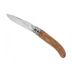 ProCouteaux - Couteau pliant l'alpage 11 cm - Bois d'olivier - André Verdier, Le couteau pliant par excellence - Disponible chez ProCouteaux Couteau pliant de 11 cm, facile à transporter.Manche en bois d'olivier ergonomique du fait de son bout légèrement courbé.L'utilisation du couteau est très sûre grâce à la virole tournante/bloquante à double guidage (breveté).Lame en acier inoxydable.Fabrication française.Nos autres couteaux pliants disponibles ici L'ensemble de nos ustensiles pour parfaire votre équipement de cuisine 