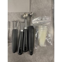 ProCouteaux - GUHKIT - rentrée 2023, KIT PASSERELLE - complément de la mallette cuisine 1èrespéciale Lycée Jean Guéhenno à Vannes  -  rentrée 2023.Produit réservé aux élèves de Lycée Jean Guéhenno à VannesProduit déjà remisé - Aucun bon de réduction sera accepté pour ce produit.LIVRAISON AU POINT RELAIS OU A DOMICILE OFFERTE